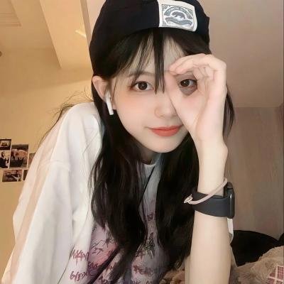 镜内情谜
